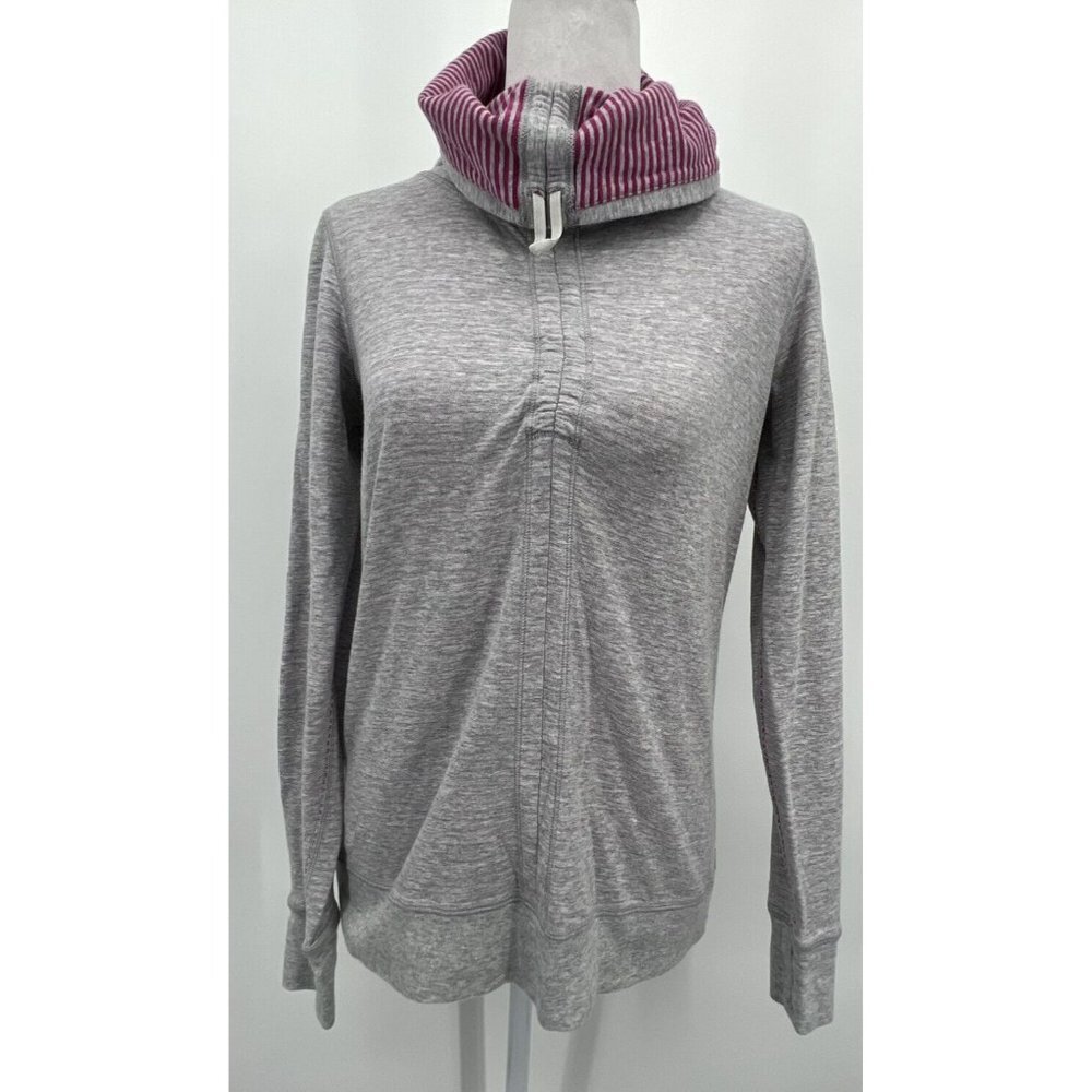 Lululemon In A Cinch Long Sleeve Tee Reversible Womens Sz 4 Gray Pink Striped